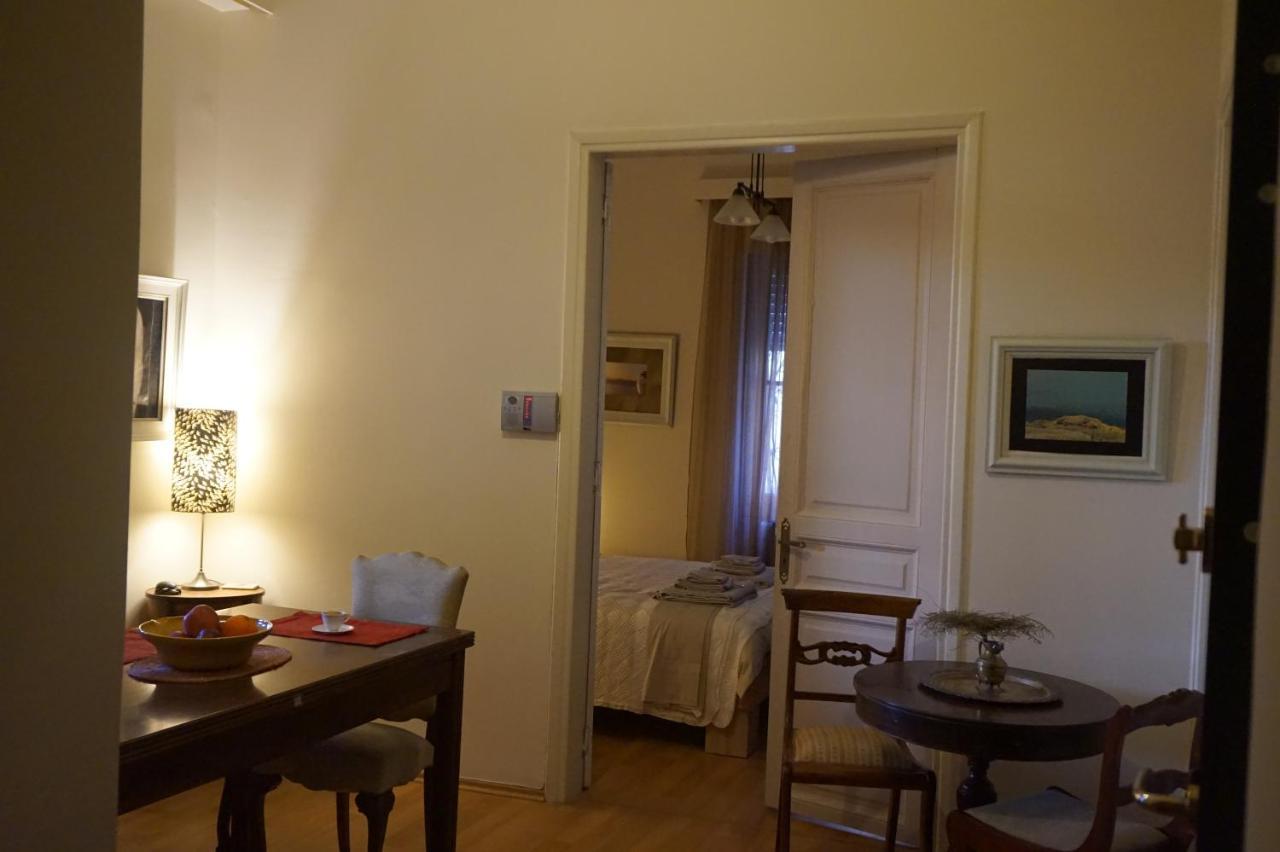 Independent Entrance Apt - 130M2 - Garden - Private Parking Daire Atina Dış mekan fotoğraf